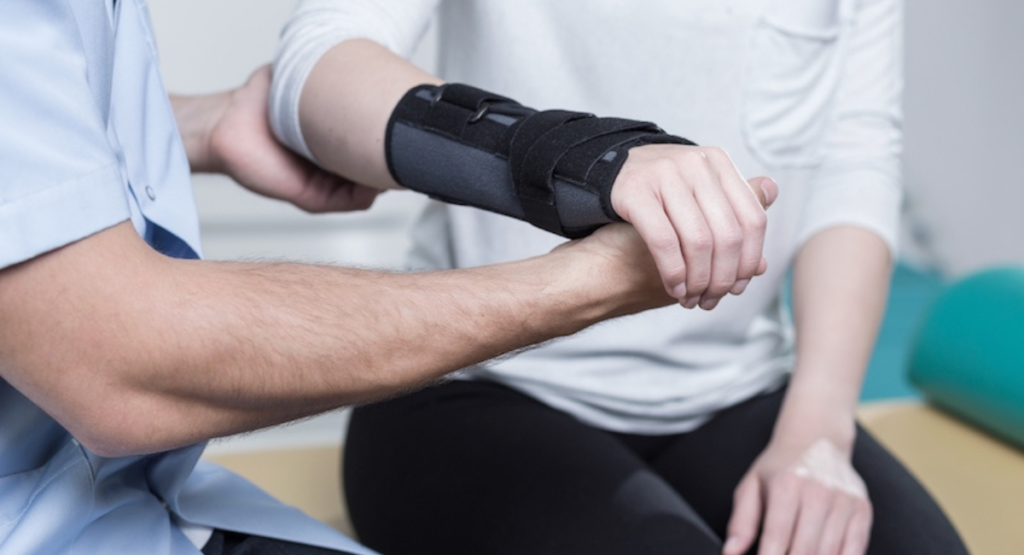Fracture Recovery With Physiotherapy Treatment